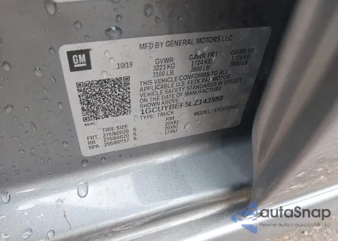 2020 Chevrolet Silverado 1500 4Wd Short Bed Custom z USA, uszkodzony, nr VIN 1GCUYBEF5LZ143559